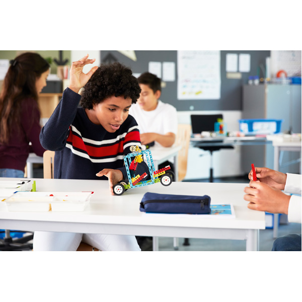 akrobata lego education bricq motion prime